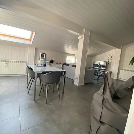 La Garçonniérre Del Maggiore Apartamento *