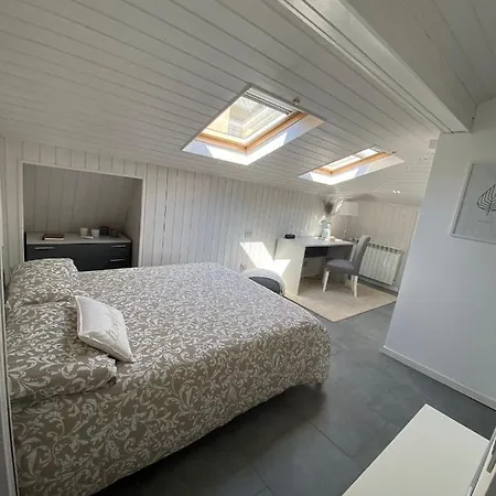 Lägenhet La Garconnierre Del Maggiore Nebbiuno